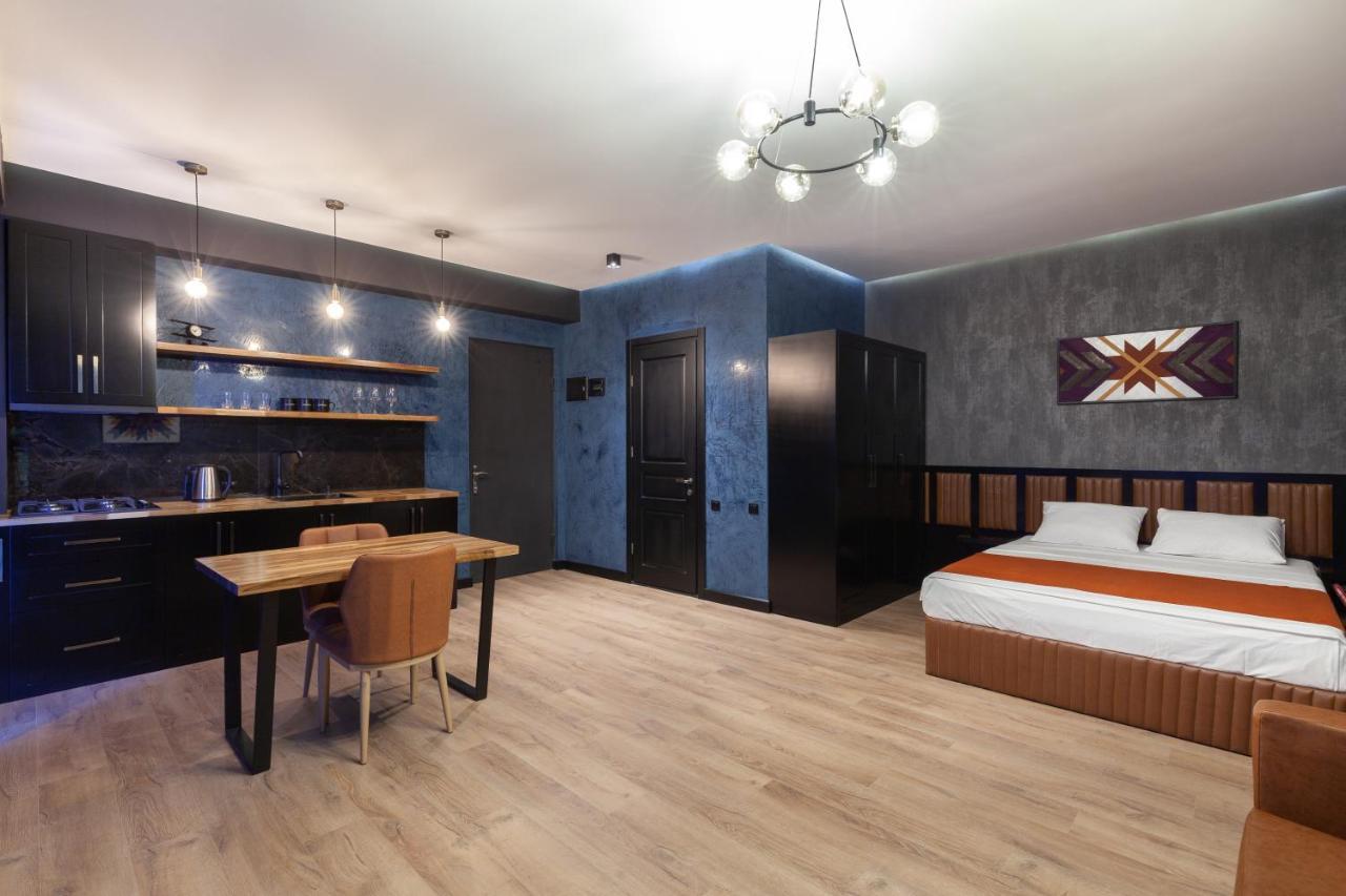 Irina'S Apartments Kutaisi Dış mekan fotoğraf