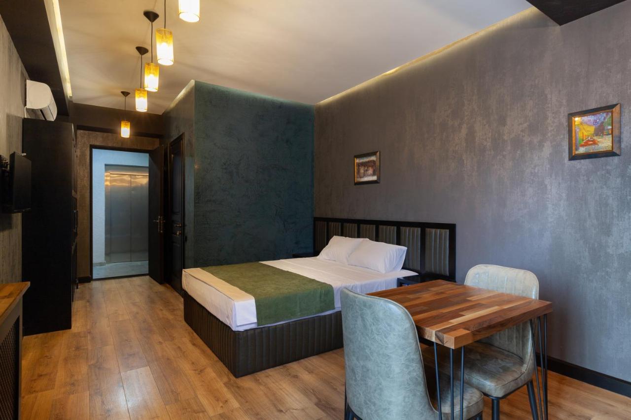 Irina'S Apartments Kutaisi Dış mekan fotoğraf