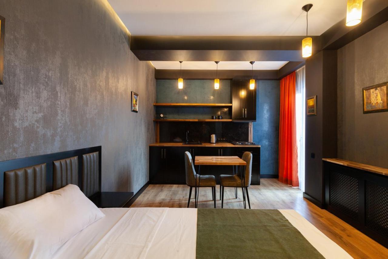 Irina'S Apartments Kutaisi Dış mekan fotoğraf